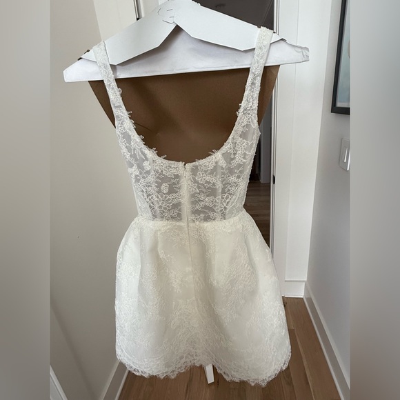 UNTAMED PETALS BY AMANDA JUDGE White Lace Mini Dress - Picture 5 of 11